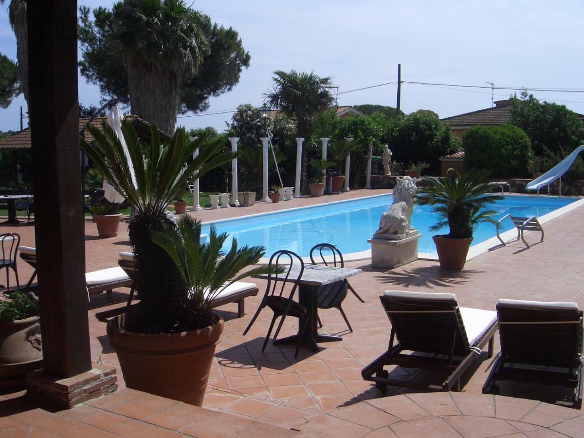 Chalet L Oasi Di Ambra 8 Posti Letto Con Uso Piscina Ардеа Экстерьер фото